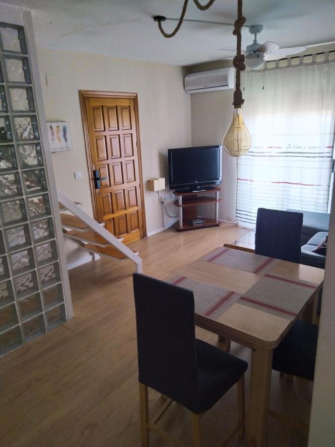Alojamiento En Urb La Marina San Fulgencio المظهر الخارجي الصورة